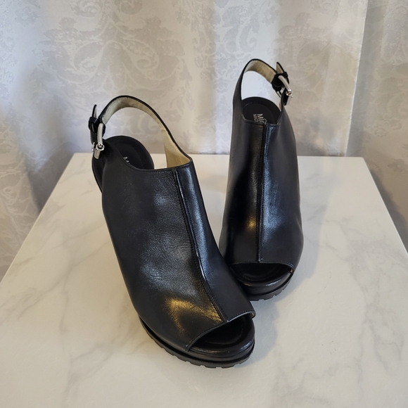 Michael Kors Women Platform Sandals, Size 10M, Color Black, Block Heels, Y2K - Picture 1 of 10